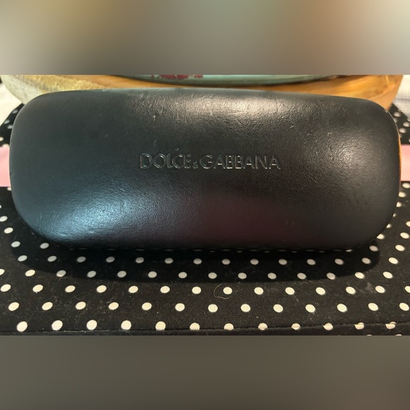 Dolce & Cabana sunglasses case Black with into velvet the the lettering D&B - Picture 5 of 5